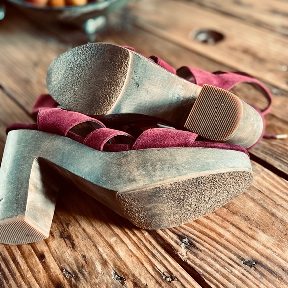 Hinge Wine Red Suede Corset Lace Up Platforms - Picture 3 of 4